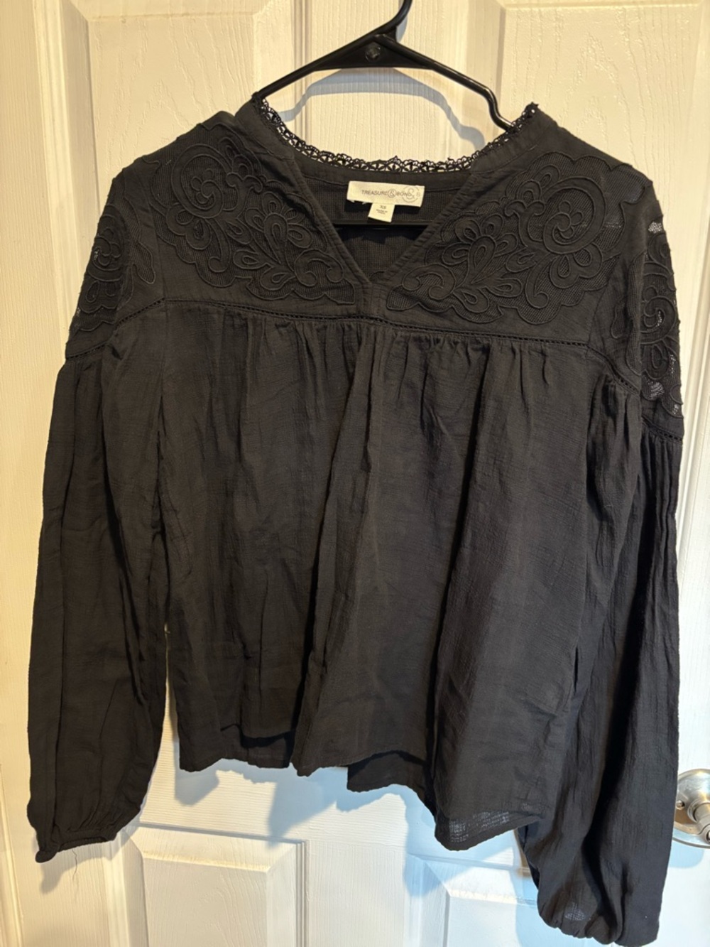 Treasure & Bond Black Embroidered V-Neck Tunic Top